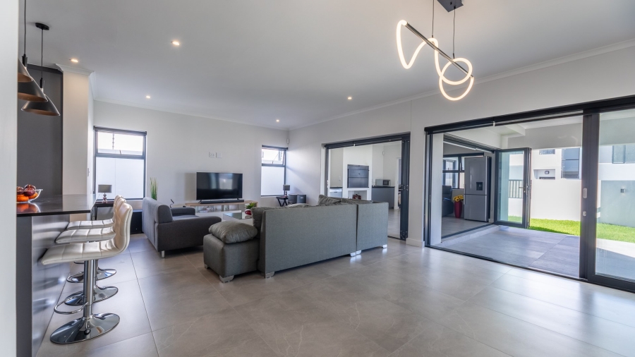 4 Bedroom Property for Sale in Sandown Western Cape